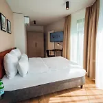 아파트호텔 Brera Serviced Sindelfingen 뵈브링엔